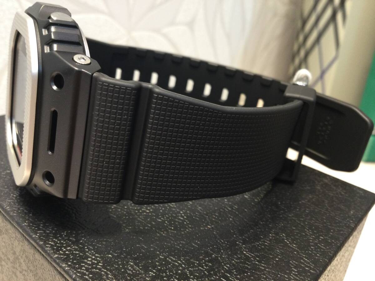[New] G-SHOCK GM-5600BM-1JF Watch Silver Black ☆ Unused