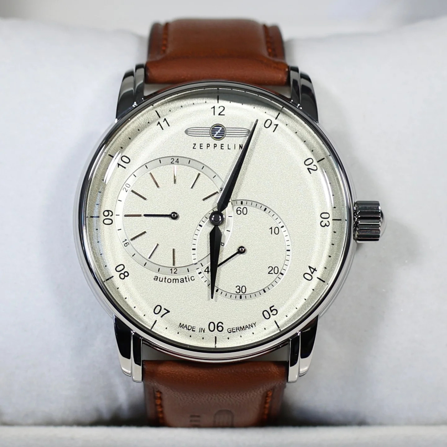 Zeppelin Captains Line Men’s Automatic Beige Dial Watch 8662-1