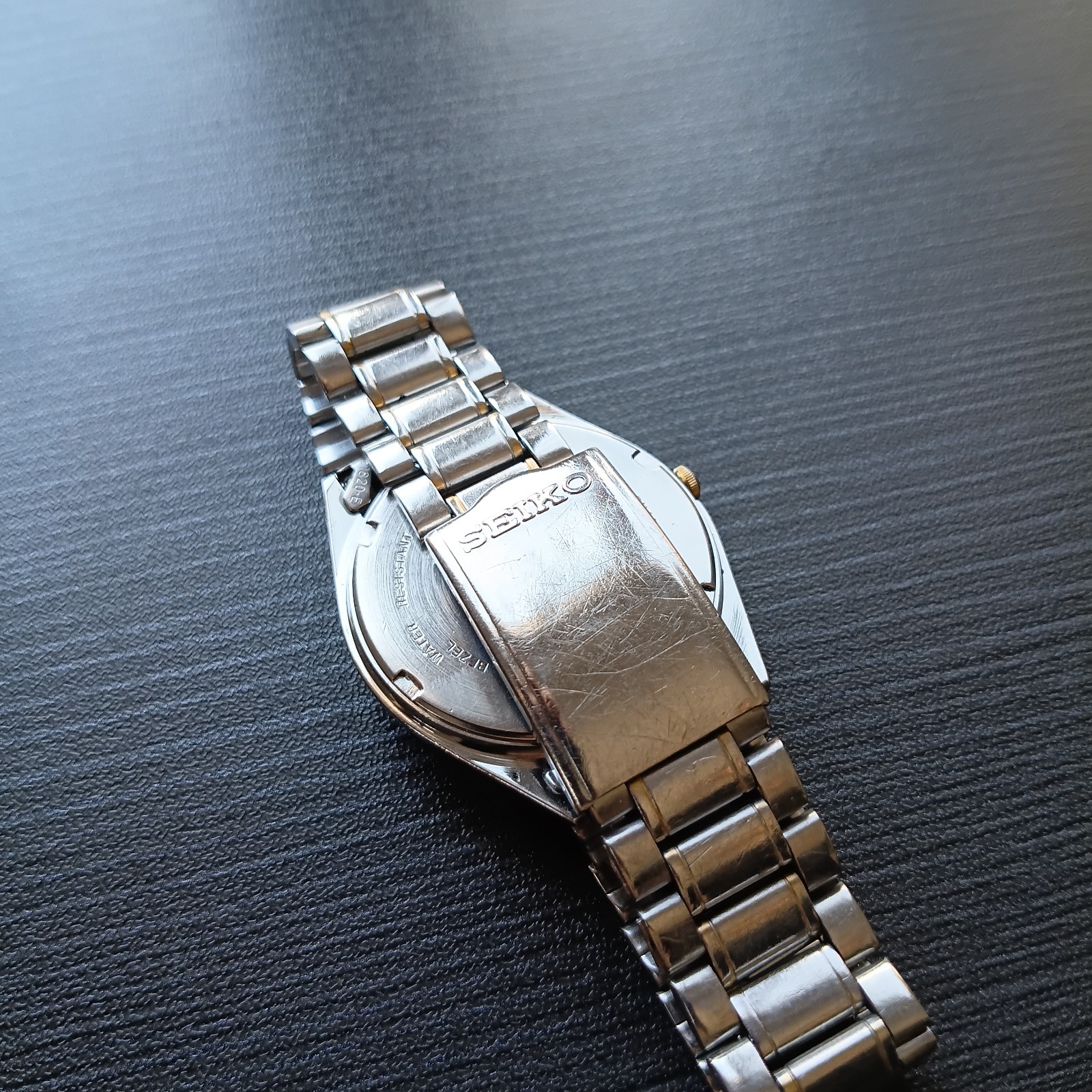 Vintage Seiko Quartz Day/Date Roman Num Japan Mens Watch