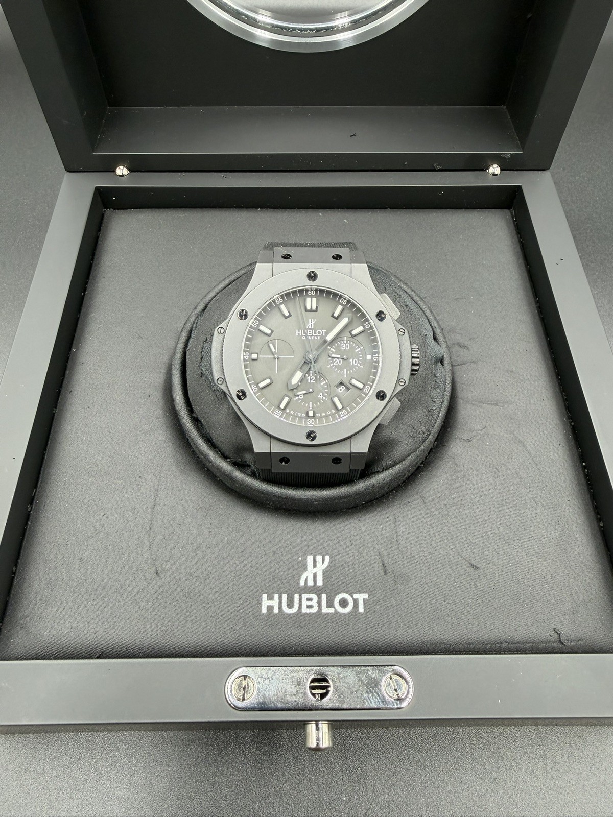 Hublot Big Bang Ice Bang Chrono Black/Black rubber strap w/Box