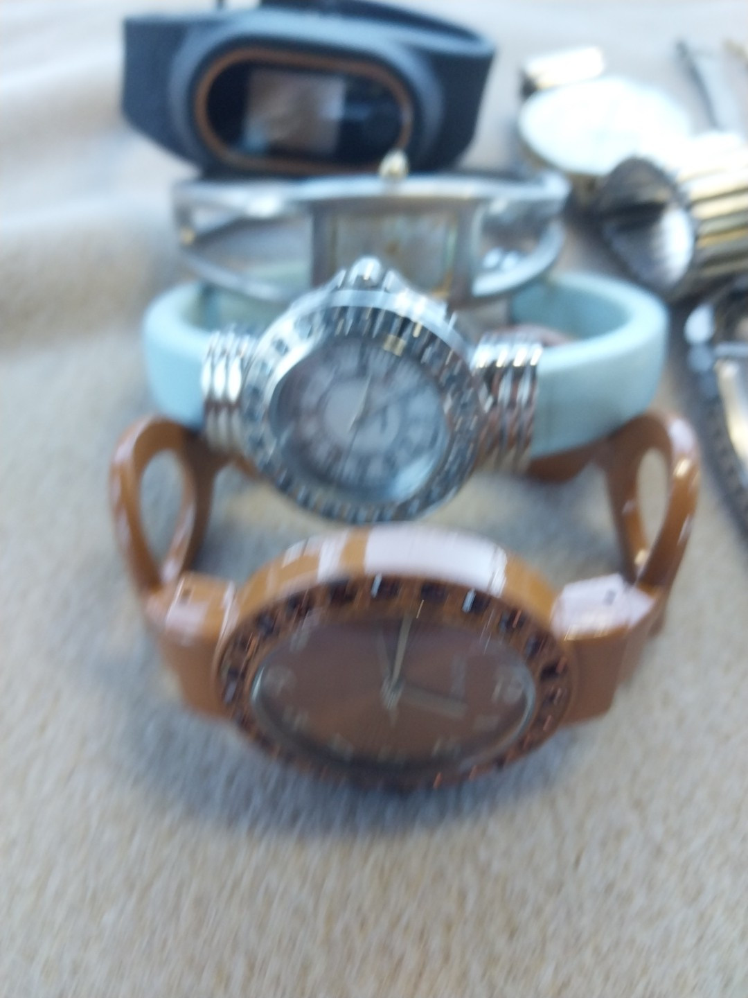 Is 18 none working watches
