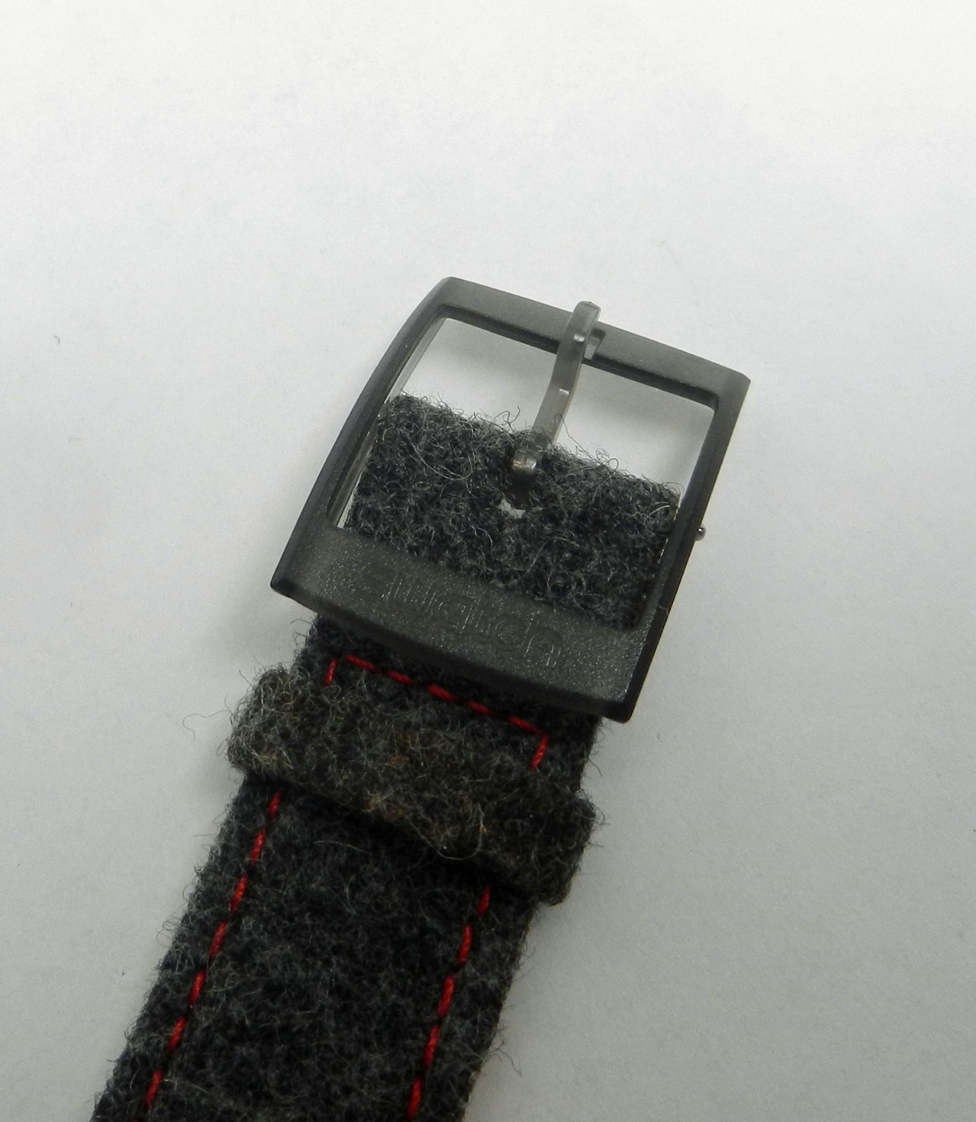 Vintage 37mm Swatch Originals Automatic 1993 Watch NOS New Old Stock Burgundy
