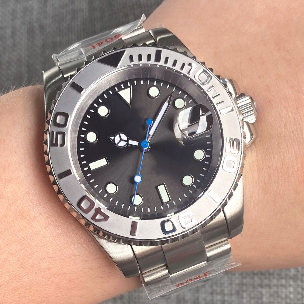 40mm Sterile Gray Dial NH35 Date Automatic Mens Diving Watch Sapphire Glass