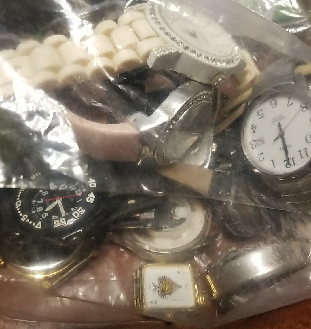 Untested Watch Lot, Various types Womens & Mens. Some Visibly Broken, Some Good