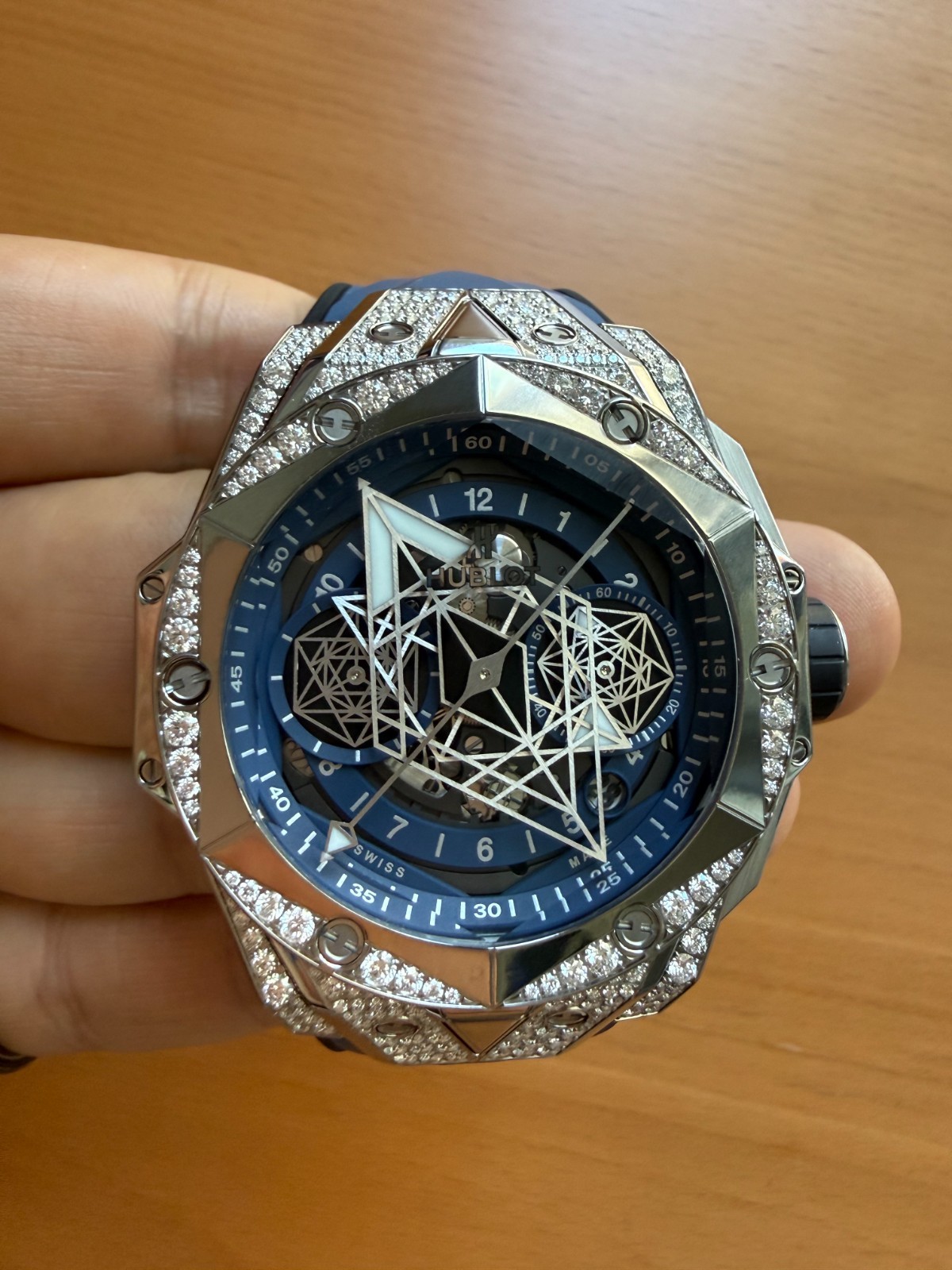 Hublot Big Bang Unico Sang Bleu II Watch – 172 Diamonds [Mint Condition]