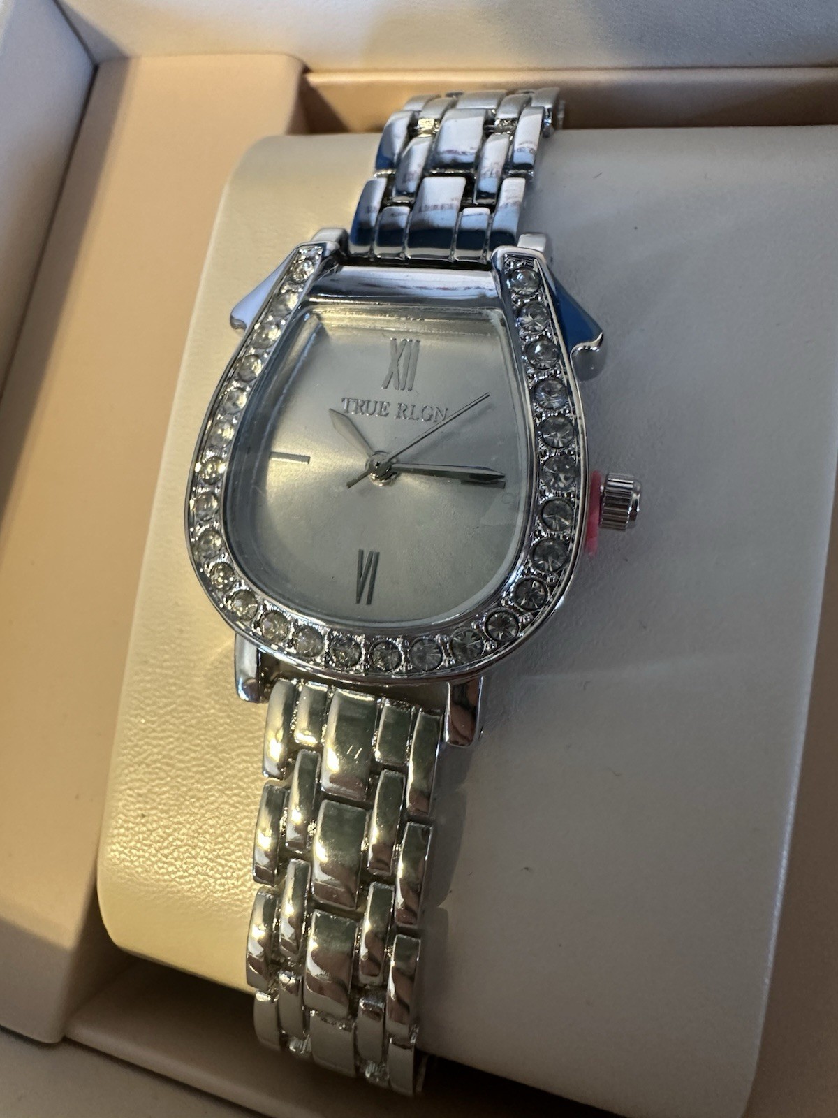 True Religion Women’s Gold Watch Crystal Horseshoe Bezel Dress Jewelry New