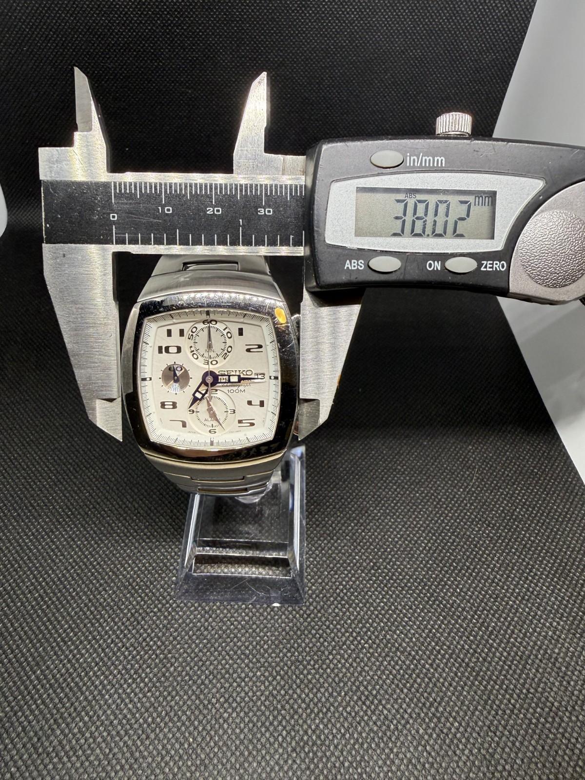Seiko Premier Chronograph 7T62-0BG0 – White Dial Stainless Steel Men’s Watch