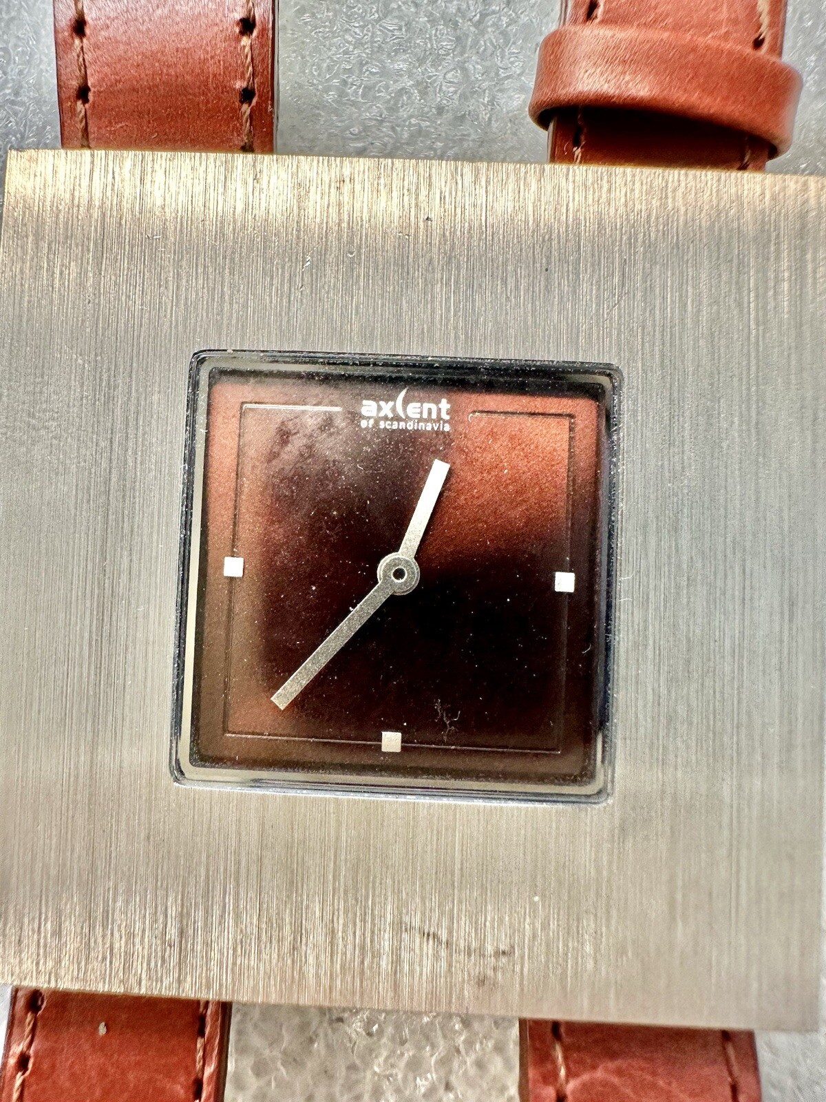 WORKING Axcent Of Scandinavia Eccentric Designs Linda Tuvesson Sweden watch 45mm