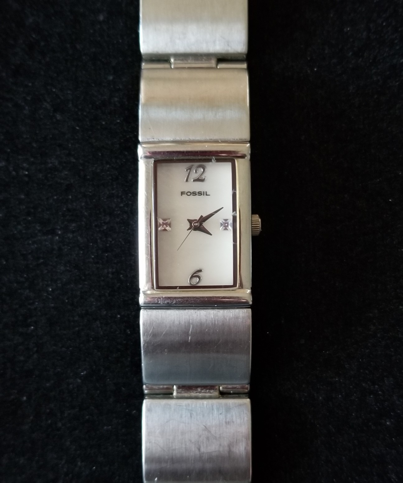 FOSSIL f2 Silver Tone SS Watch MOP Dial ES-1710 Link Band 6.75″ Max New Battery