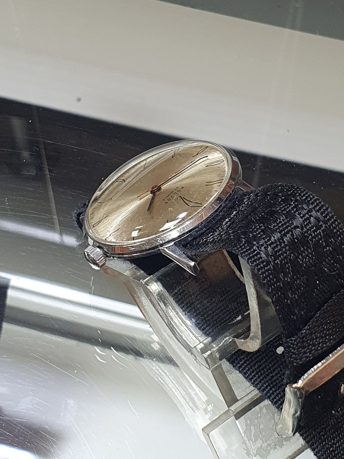 Vintage POLJOT De Luxe 1MChZ Ref.2209 Ultra Slim 23 Jewels USSR Made Watch
