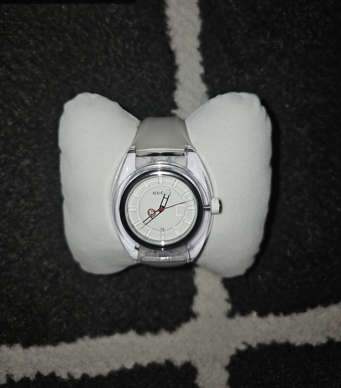 Gucci Sync 46mm Clear Transparent Nylon Case with Clear Strap Men’s Wrstwatch