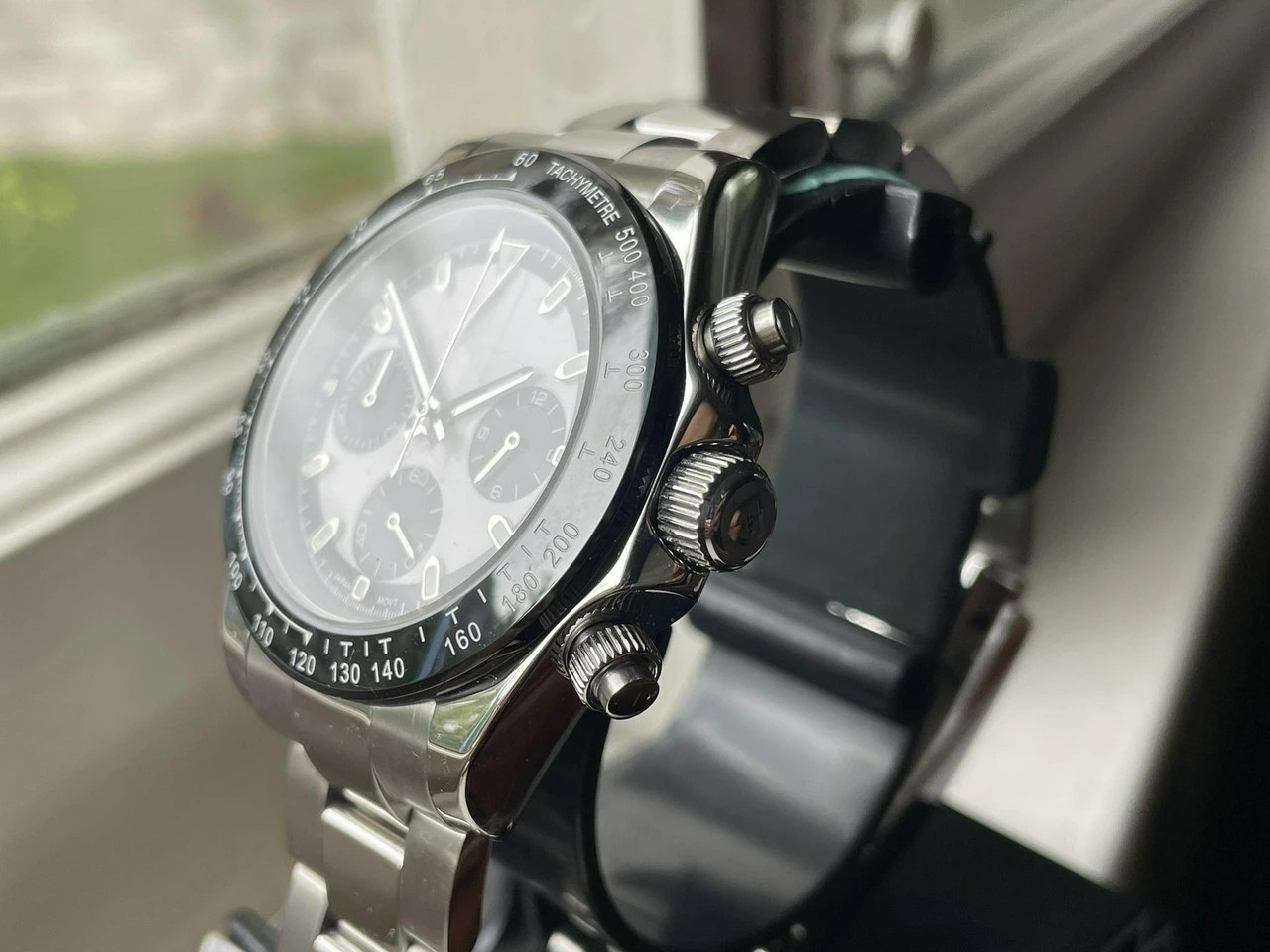 Custom Built Chronograph Watch | VK63 Quartz | White Dial & Burgundy Sub-Dials