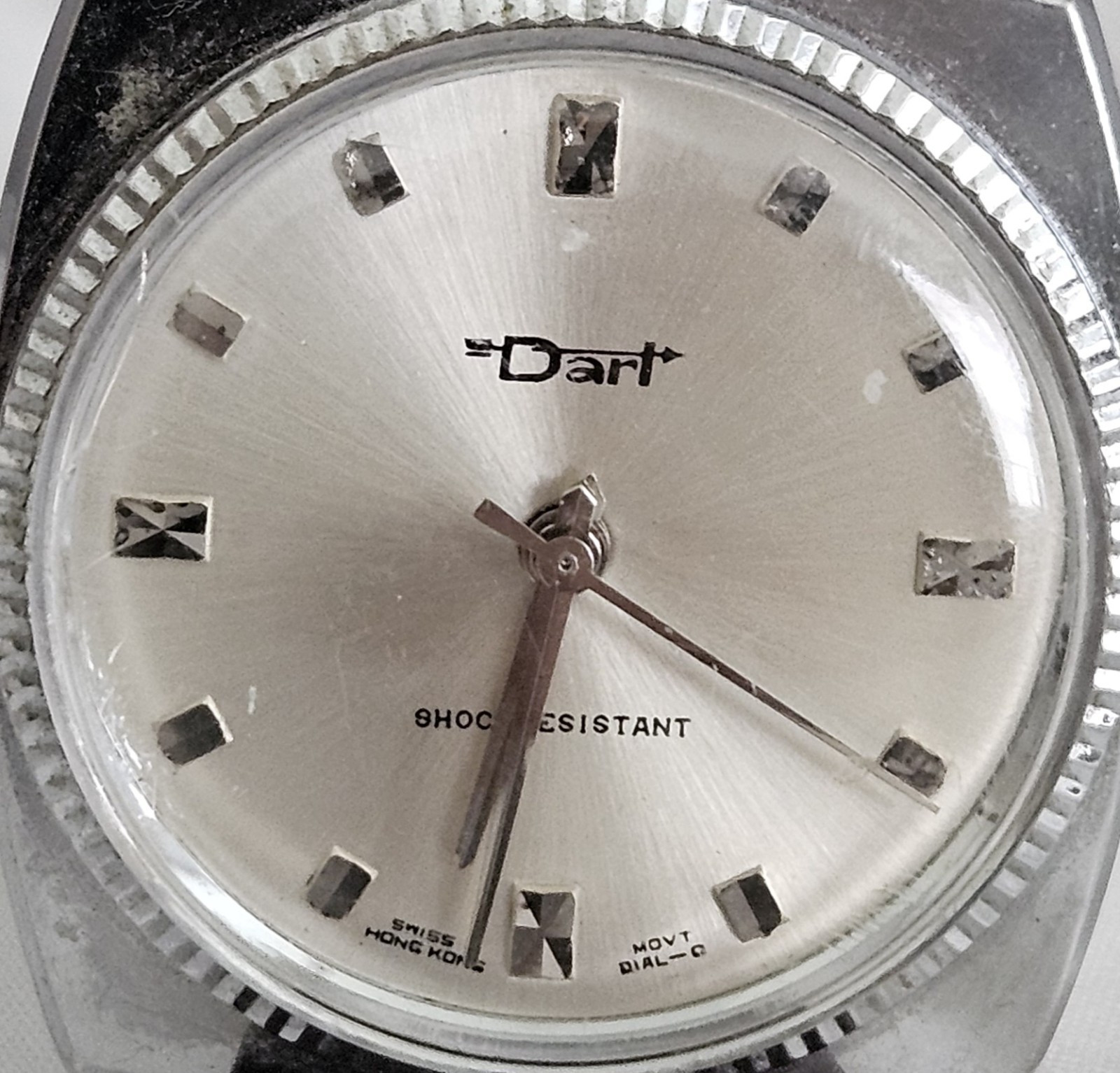 MEN’S 70’S DART HONG KONG MADE MECHANICAL SHOCK RESISTANT SILVER TONE WRISTWATCH