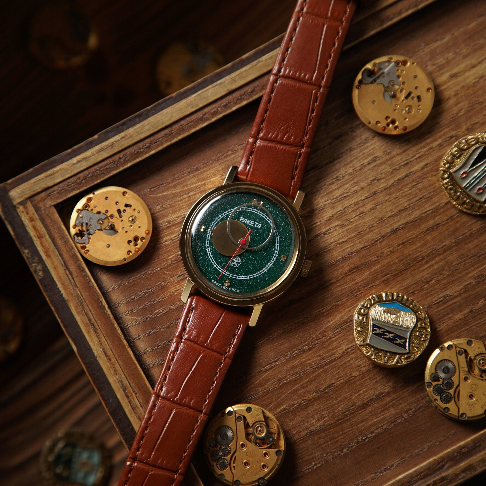 Green Raketa Copernicus 35mm – 1980s – Vintage Gift Watch for Men. USSR / SOVIET