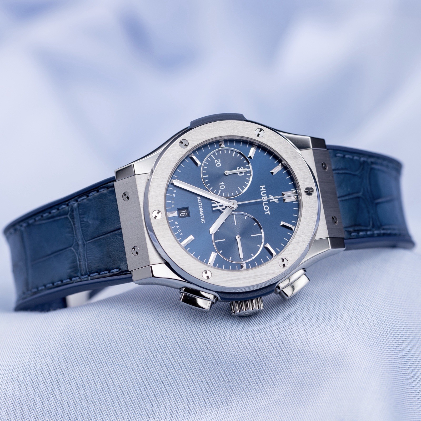 Hublot Classic Fusion Chronograph Blue Dial 521.NX.7170.LR Box+Papers & Receipt