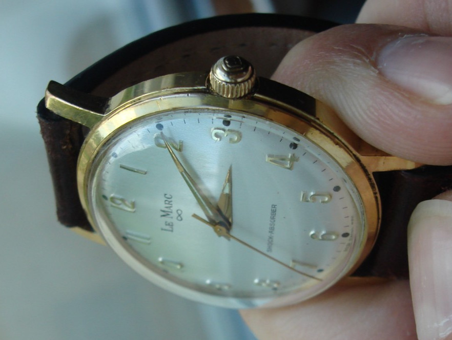 Le Marc by Benrus Shock-Absorber Linen Dial ETA 2373 17 Jewels Swiss wristwatch