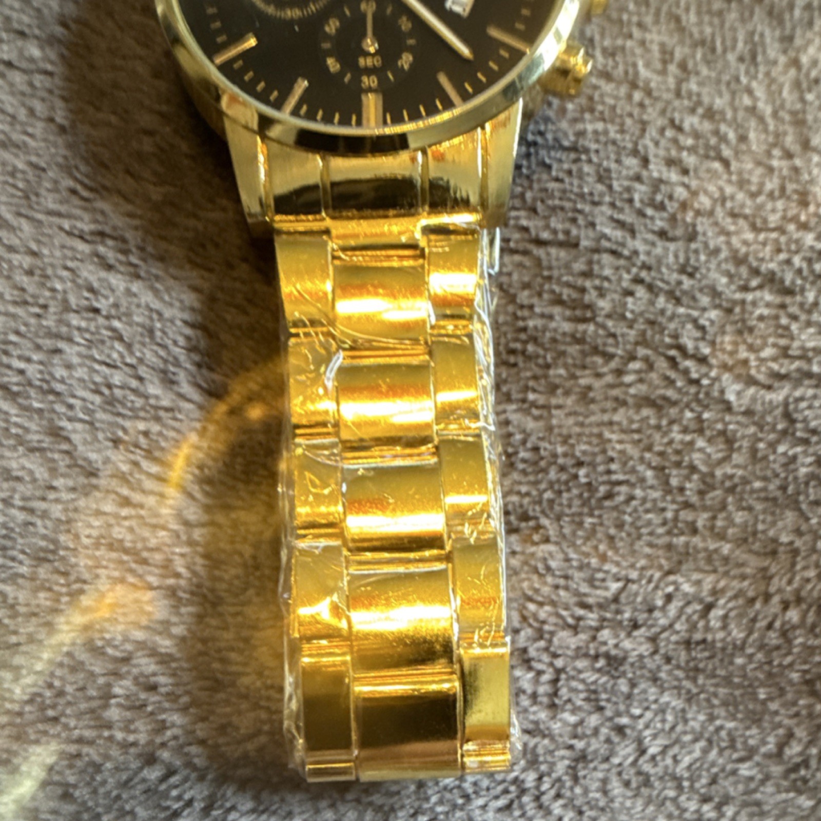 Geneva Analog Wristwatch Gold-Tone Metal Band Black Dial Stick Indexes