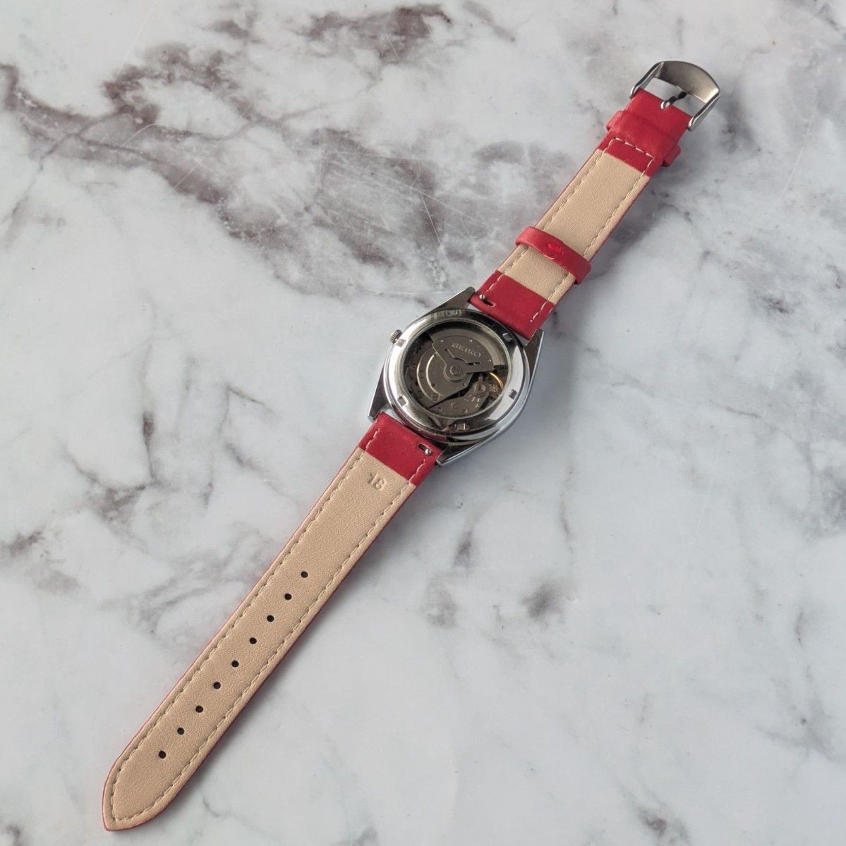 Working Condition SEIKO 5 Automatic Vintage Ruby Red Dial Bar Index Sunburst Lea