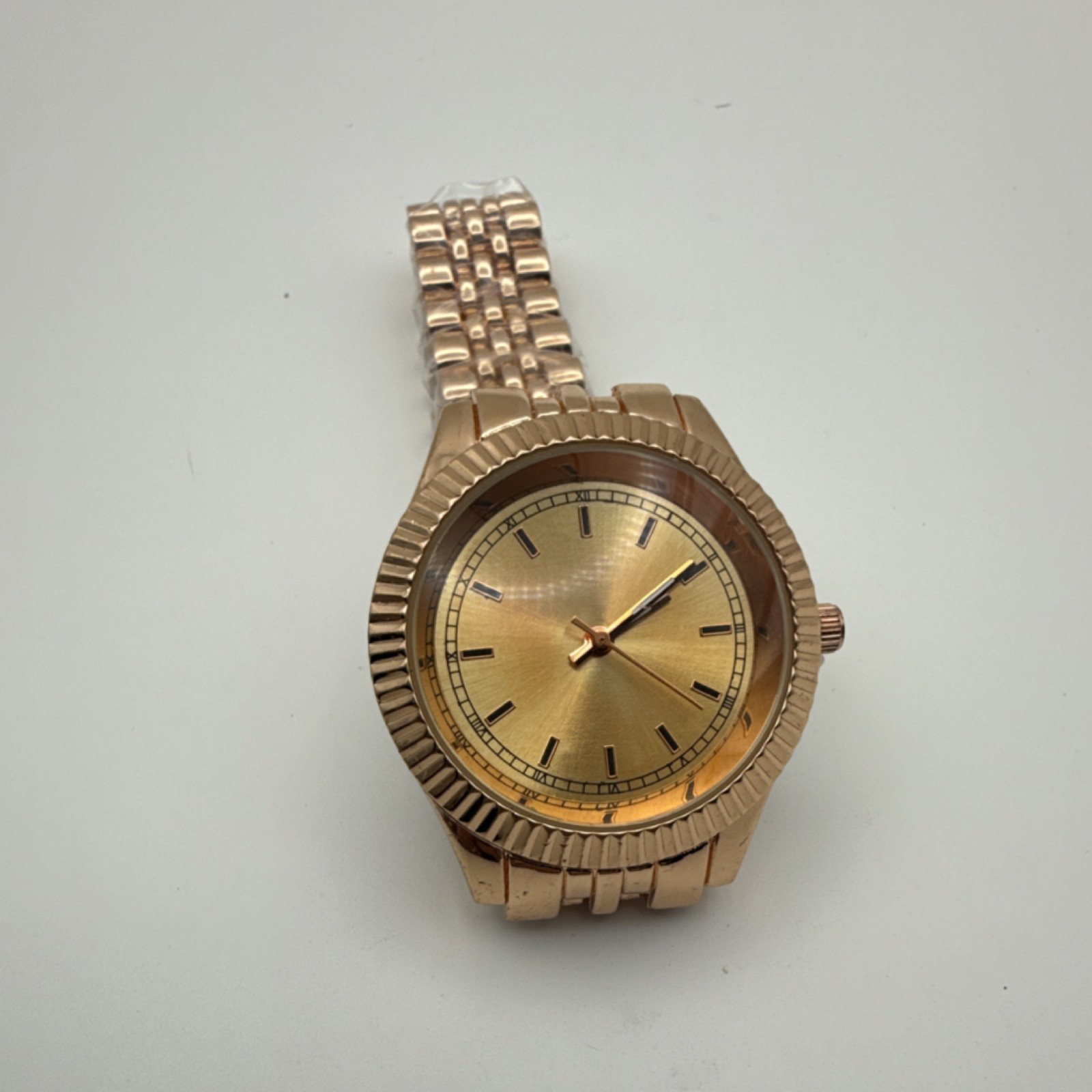 Gold Tone Analog Metal Bracelet Sunburst Dial Stick Indexes Dress Watch