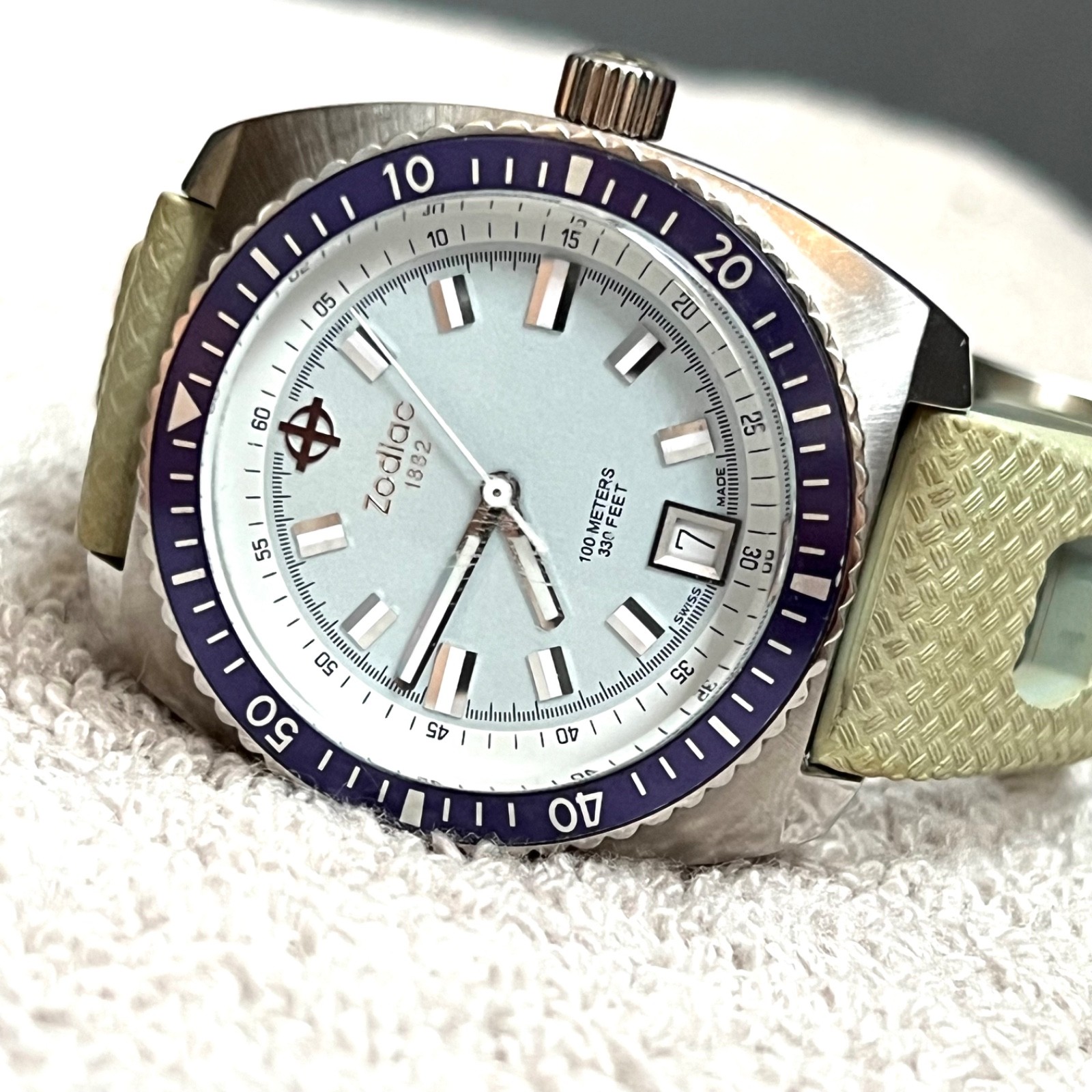 Zodiac Seadragon ZO2230 Skindiver Watch Blue Bazel Blue Dial Swiss Made 100M