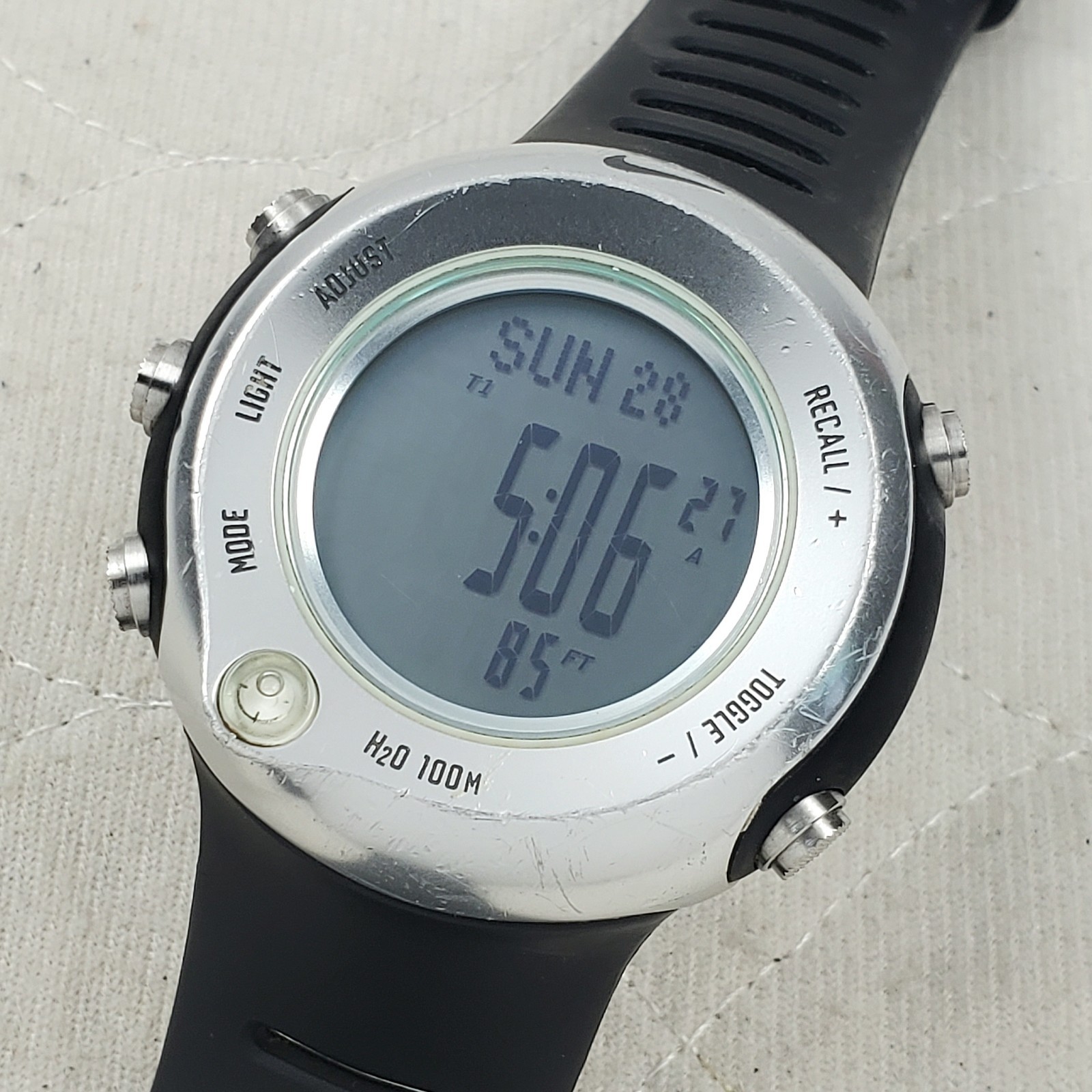 RARE NIKE OREGON WA0018 ALTITUDE COMPASS BAROMETER DIGITAL MEN’S WATCH
