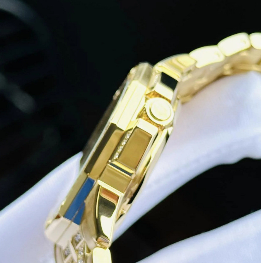 Bulova Octava Automatic Gold Dial Automatic Gold Tone Men’s Watch 98A292