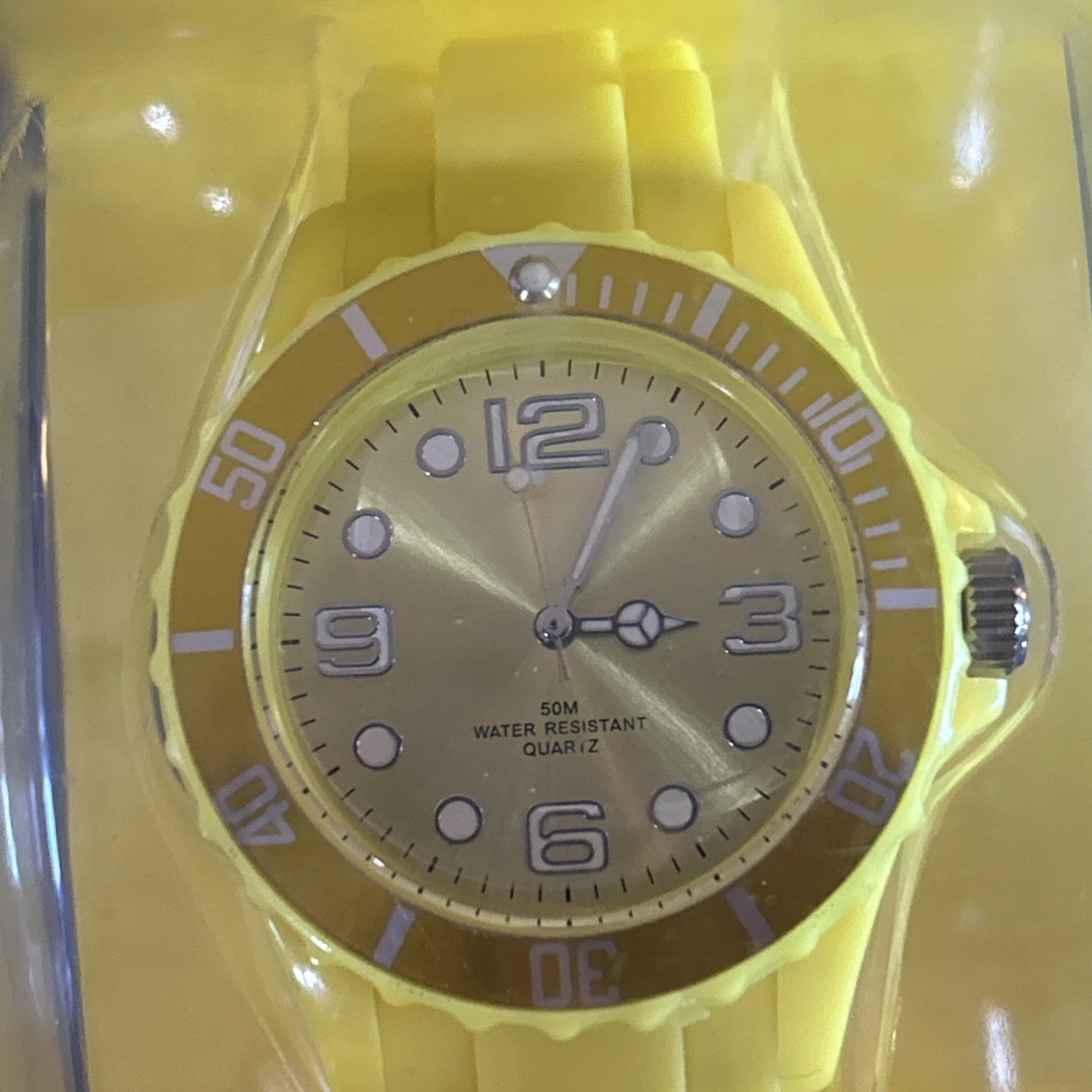 Yellow Sempre Watch With Rubber/Silicone Strap New unused runs great