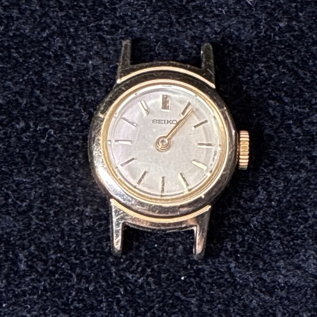 Vintage Seiko 1100 1529 16mm Mechanical Ladies Gold Tone Watch RUNNING 1970s