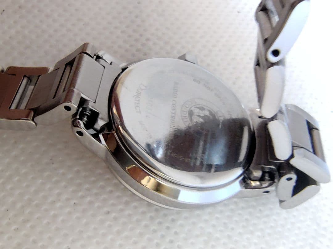 Citizen xC Solar Radio Watch Unisex 27.7mm wrist 15cm/5.9in