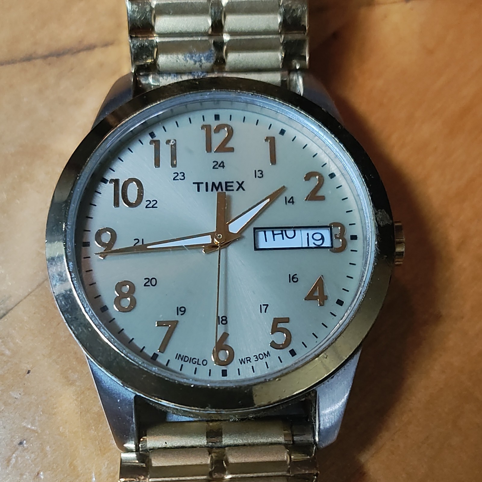 Timex Indiglo Men’s Quartz Analog Gold Tone Bracelet White Dial Day/Date WR30m