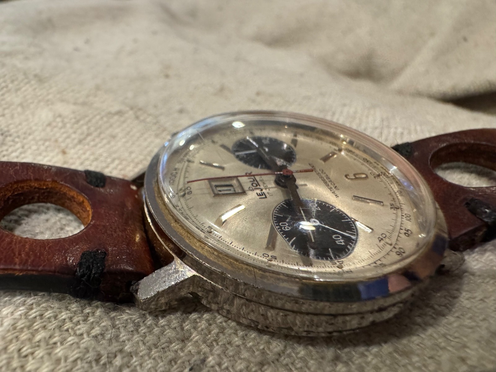 Le Jour vintage Panda Chronograph Date Valjoux
