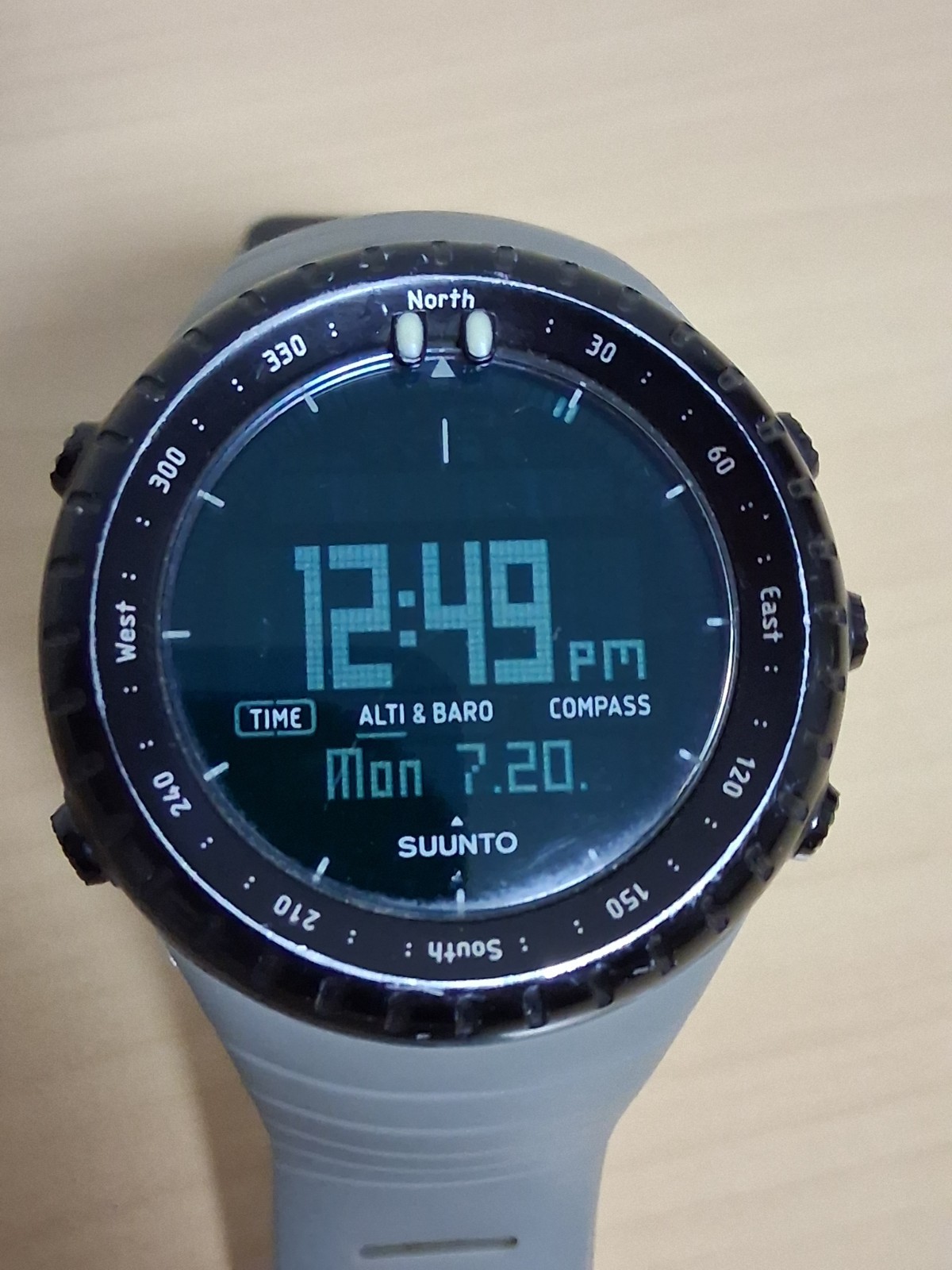 Suunto Core Black Digital Watch Altimeter Barometer Compass Outdoor Nylon Band
