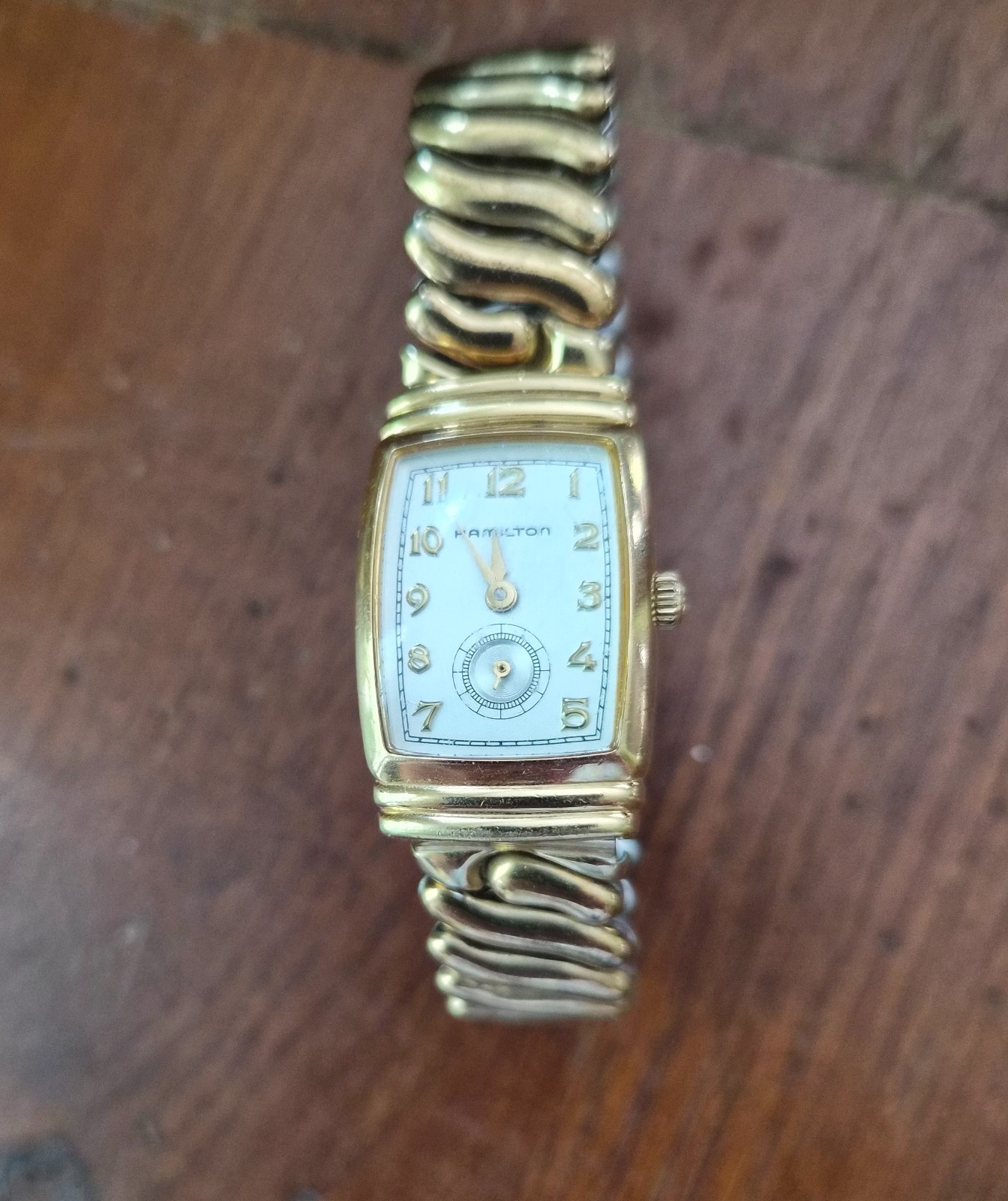 Vtg. HAMILTON Benton 6246 18mm Small Second Quartz Women’s Watch – New Battery
