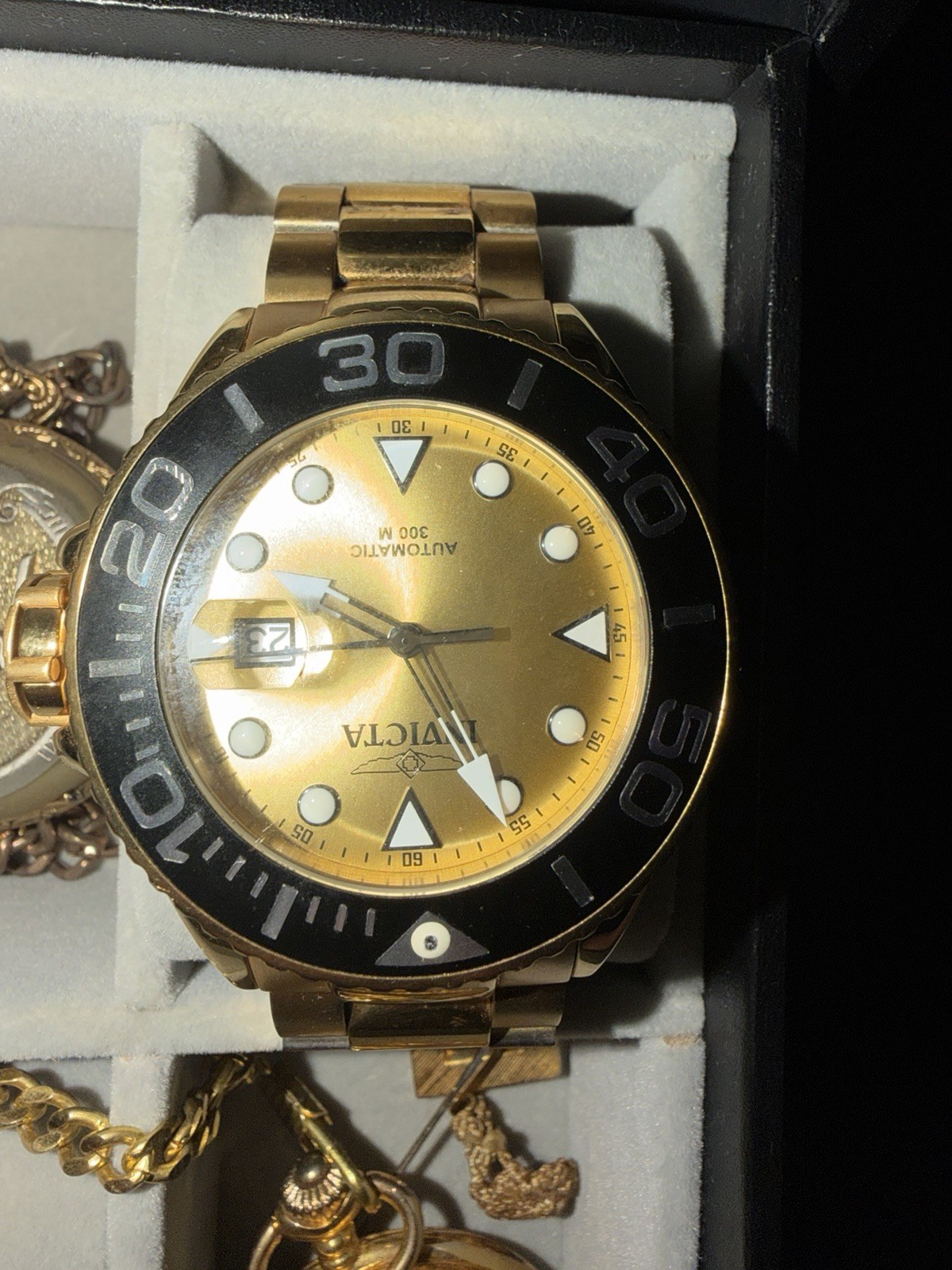 Invicta Men’s Quartz Diver Watch 300m Gold Tone Bracelet Black Bezel Date