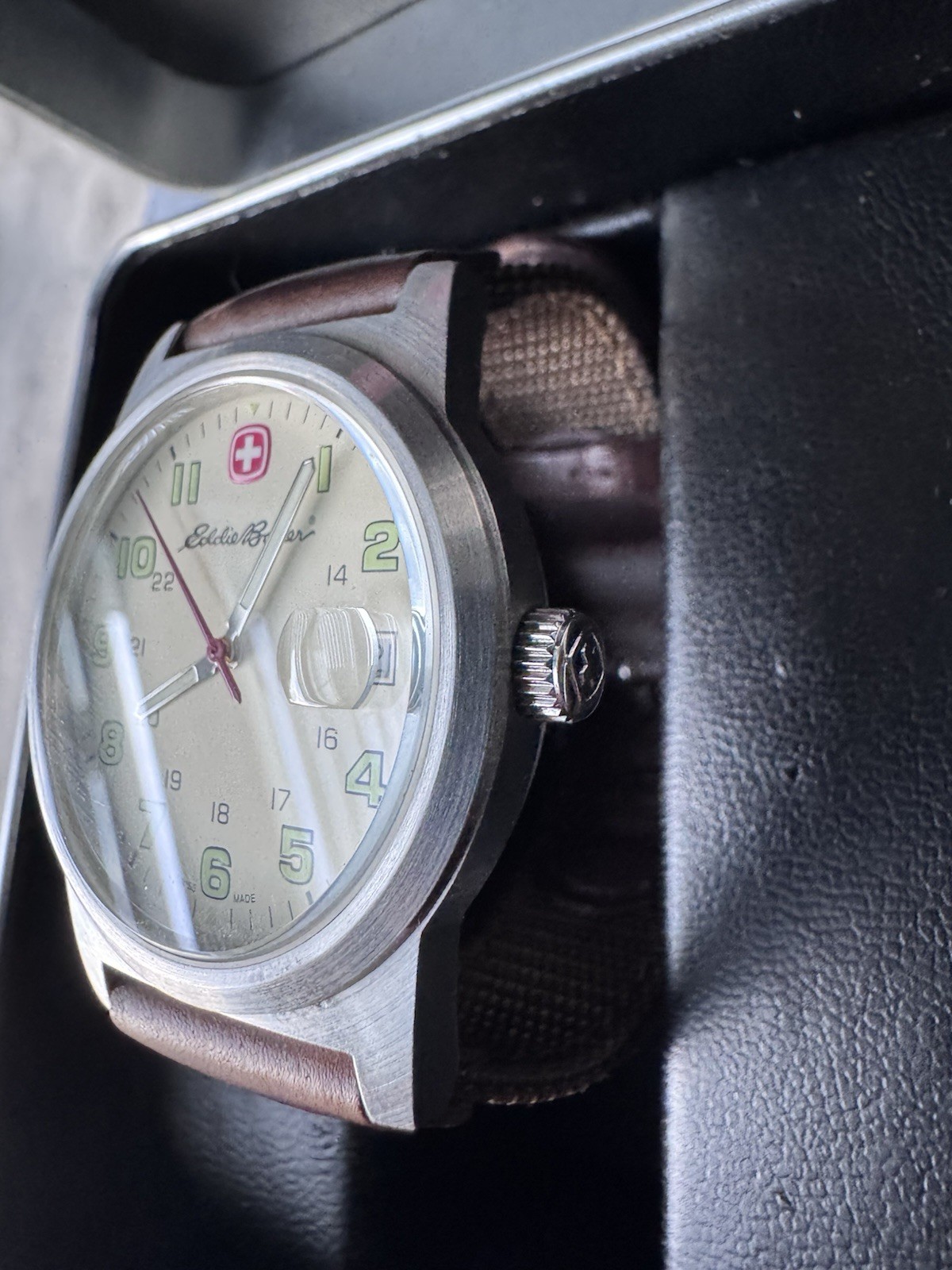 Wenger Eddie Bauer Swiss Army Wristwatch-Cream Dial 38mm