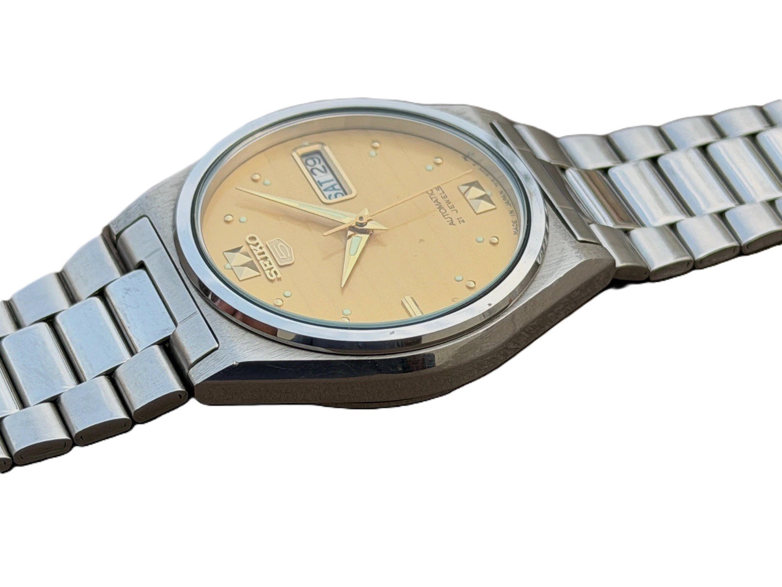Seiko 5 Automatic Gold Dial Lume Dots Day Date Men’s Vintage Watch S-140