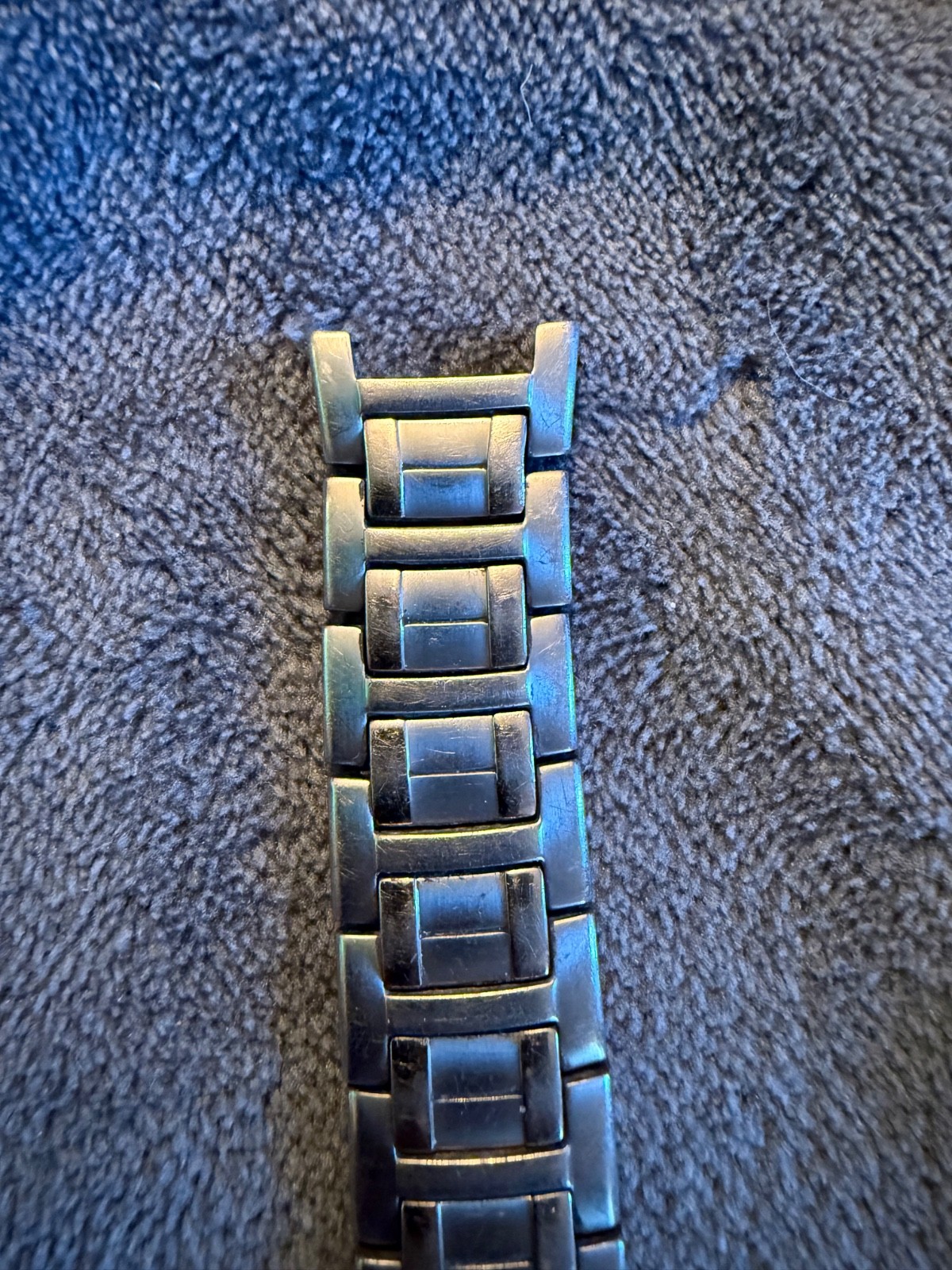 Citizen Eco-Drive Titanium WR100 Blue Dial /Watch Works (Needs Band Repair)