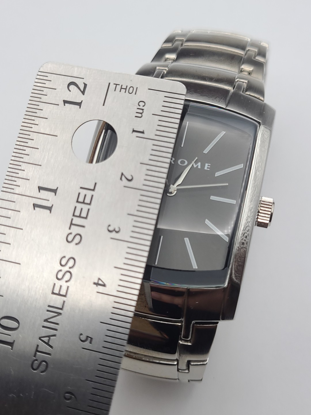 Chrome Men’s Watch Silver Tone Black Dial Stainless Steel New Battery Working