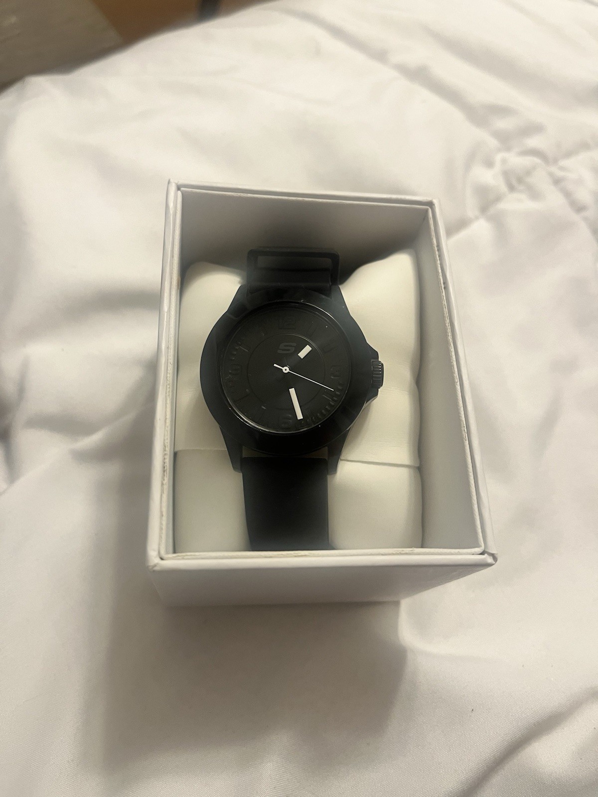 Skechers Black Analog Wristwatch Stick Indexes Round Dial With Original Box