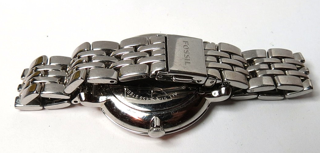 BEAUTIFUL WOMEN’S FOSSIL QUARTZ ES4205 MOTHER OF PEARL DIAL WRISTWATCH DATE RUNS