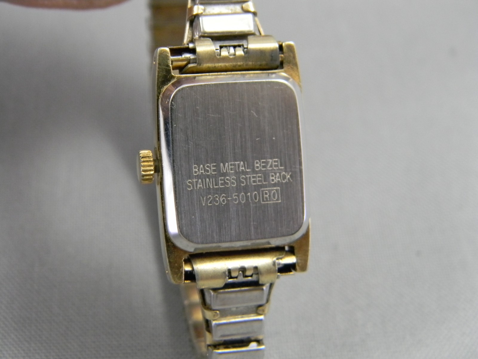 Vintage Lorus by Seiko Watch Women 16mm Gold Tone Stretch Band New Battery 5.5″