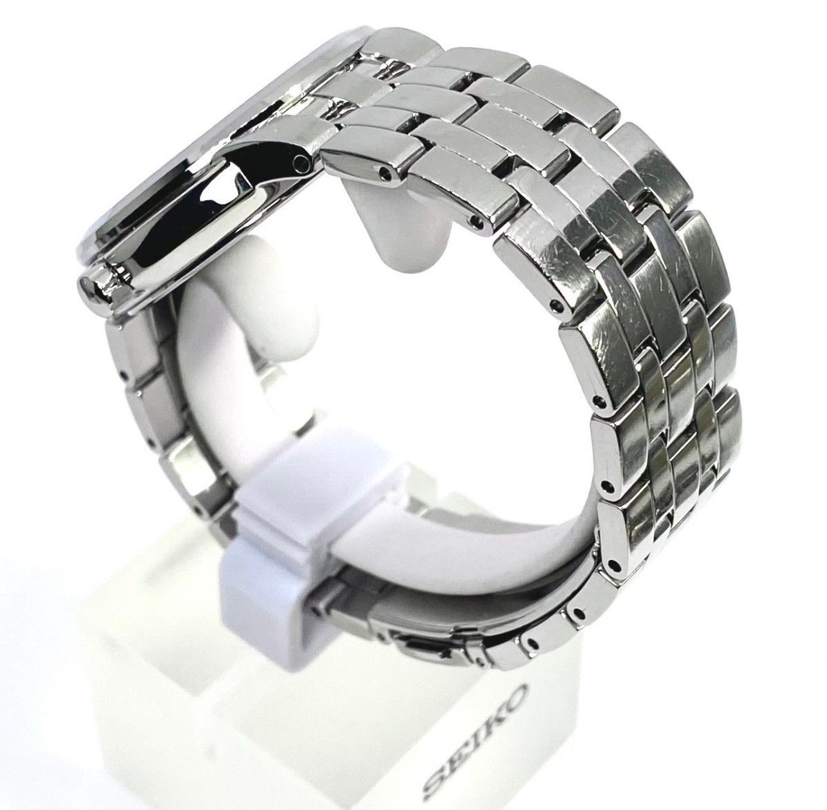 SEIKO Radio Solar Men s Wristwatch JIS Class 1 Magnetic Resistance White Dial Bl