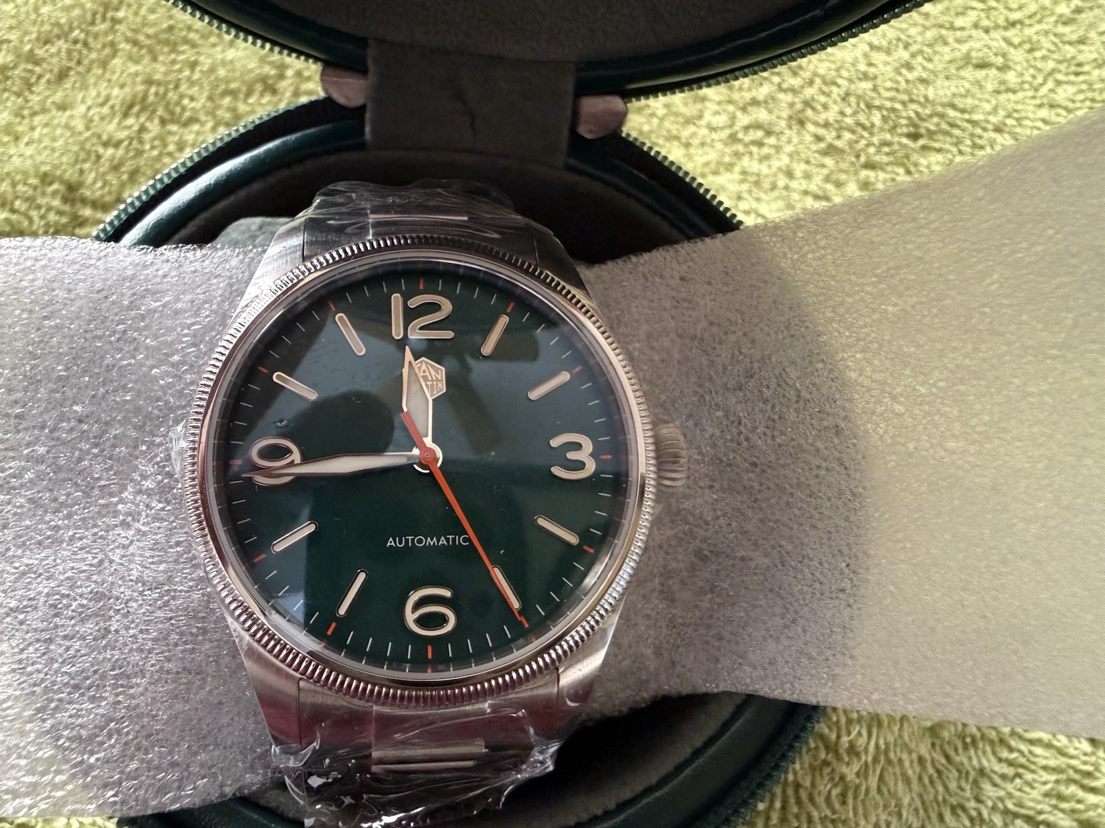 San Martin 38.5mm Automatic NH35 Sapphire Green Dial