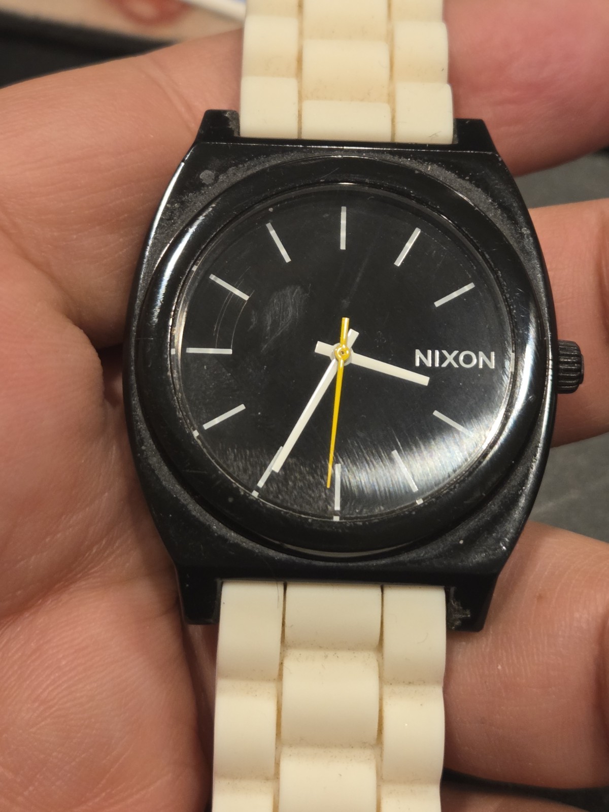Nixon The Time Teller Quartz Watch Men 100m Black Polycarbonate New Battery C77