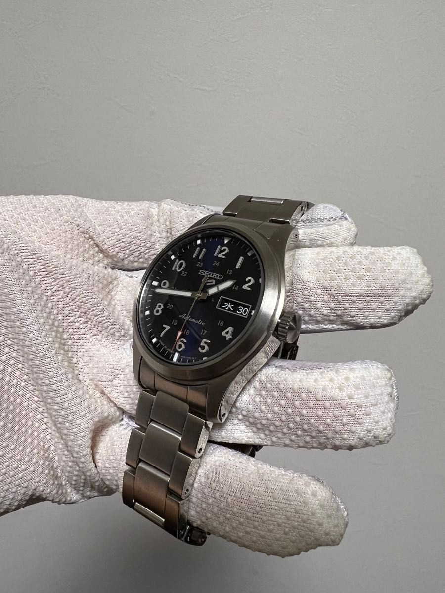SEIKO SBSA113 Automatic Wristwatch with Day-Date, Steel Case, Blue Gradient Dial