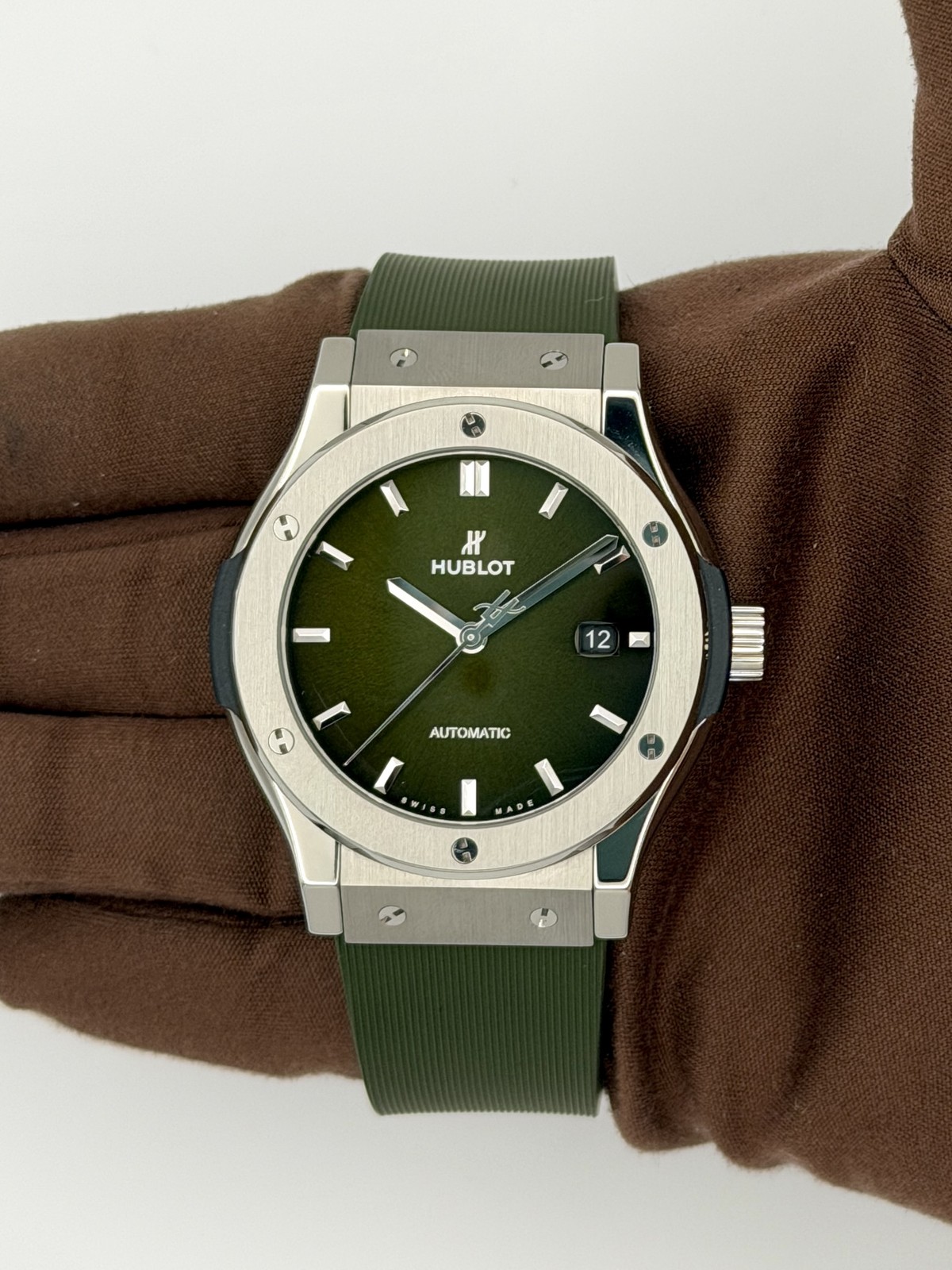 Hublot Classic Fusion Chrono 542.NX.8970.RX 42mm Titanium Green Unworn