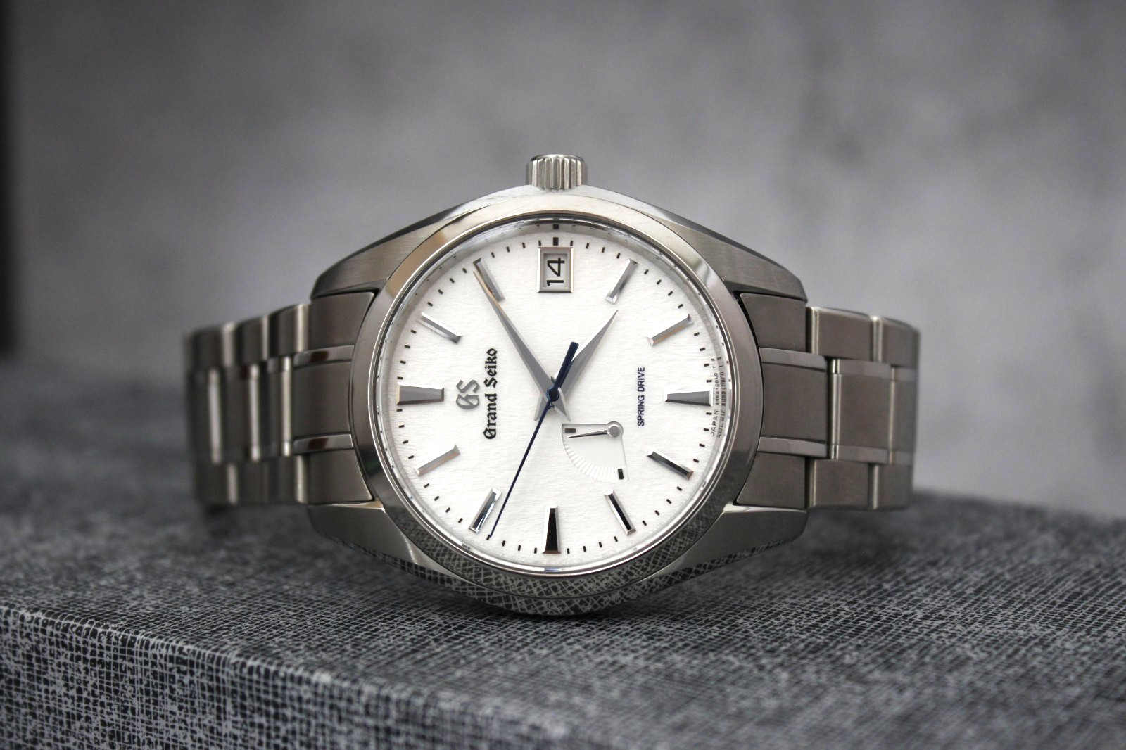 Grand Seiko Snowflake Heritage Spring Drive SBGA211 2017 B&P 6-Month Warranty