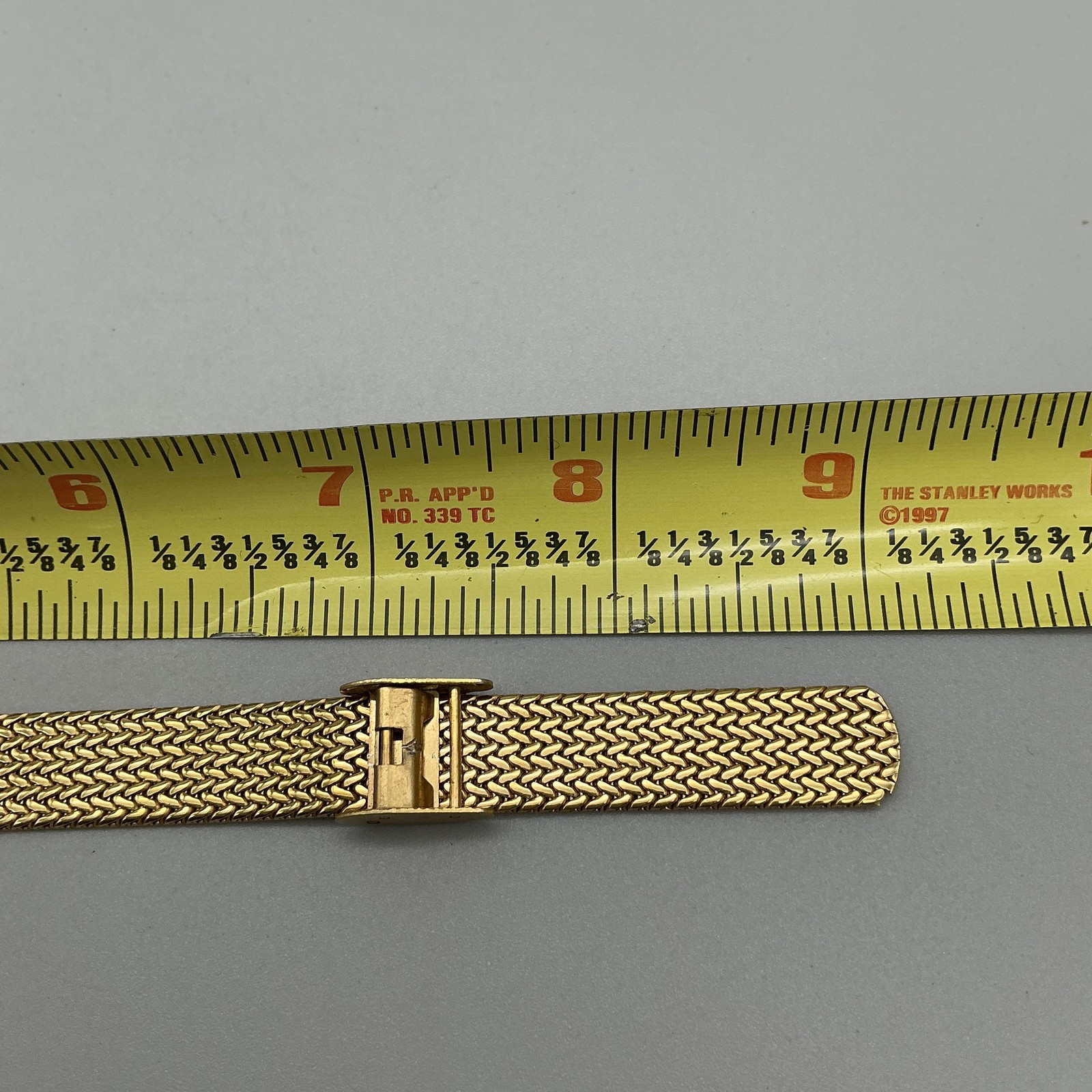 Elgin Womens Watch 35mm Champagne Dial Gold Crystals Mesh Band New Battery