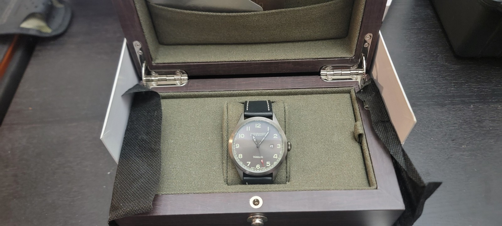 Vanguard Victorville Automatic Green Dial Leather And Canvas Bands200m Date Box
