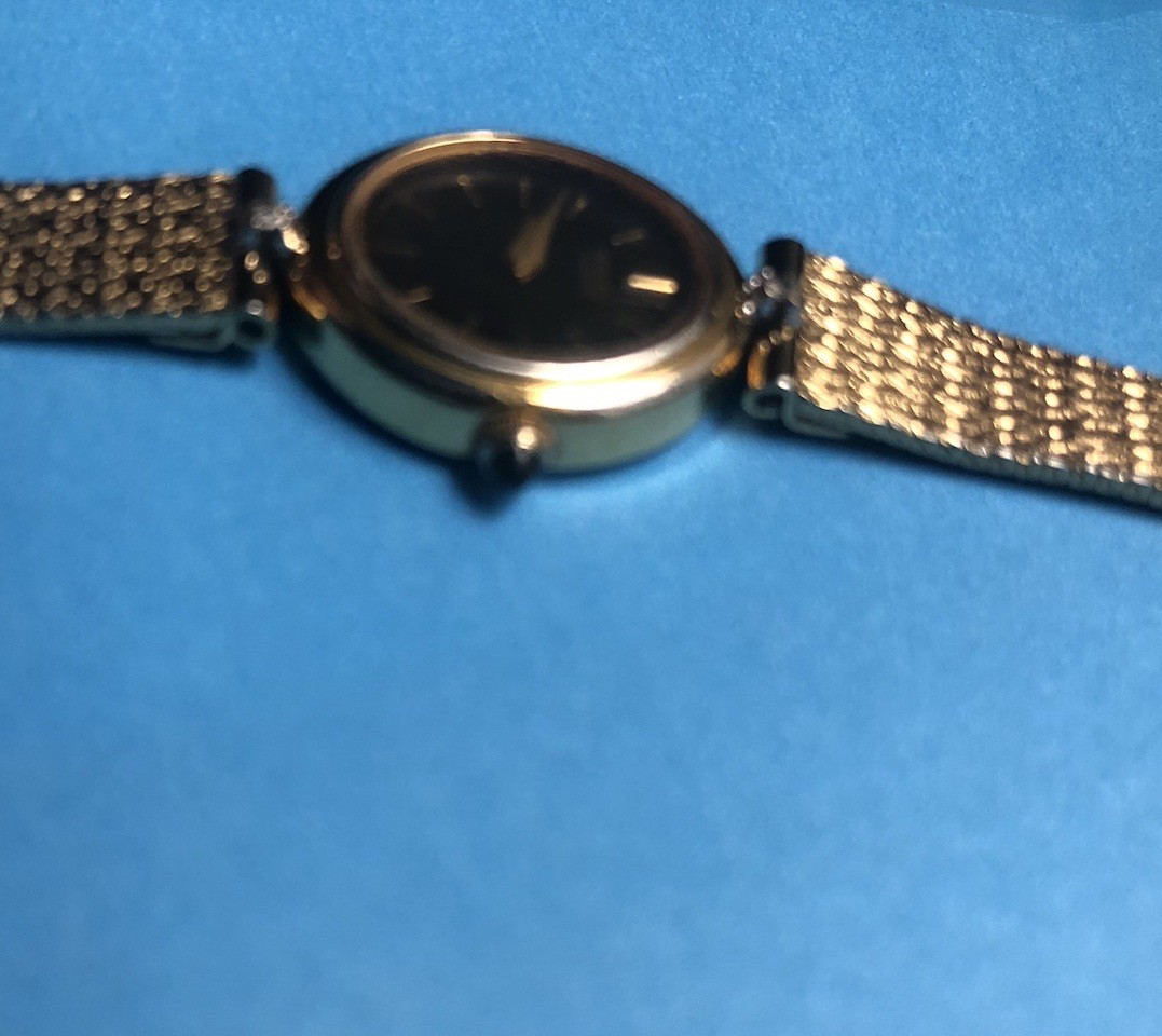 Vintage Seiko 1980s Women’s Genuine Diamond Accents Gold Mesh Bracelet Watch